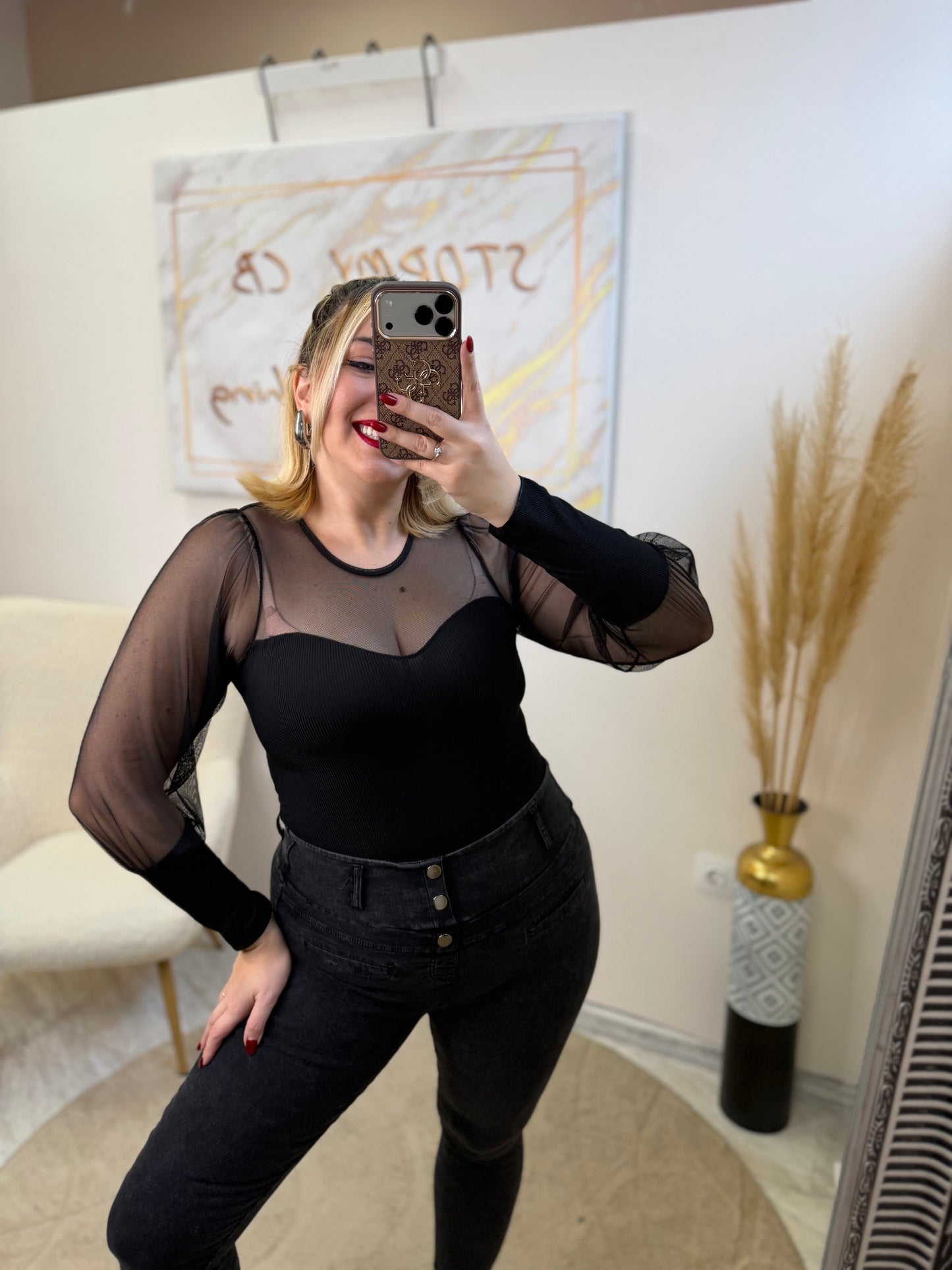 Κορμάκι Διαφάνεια