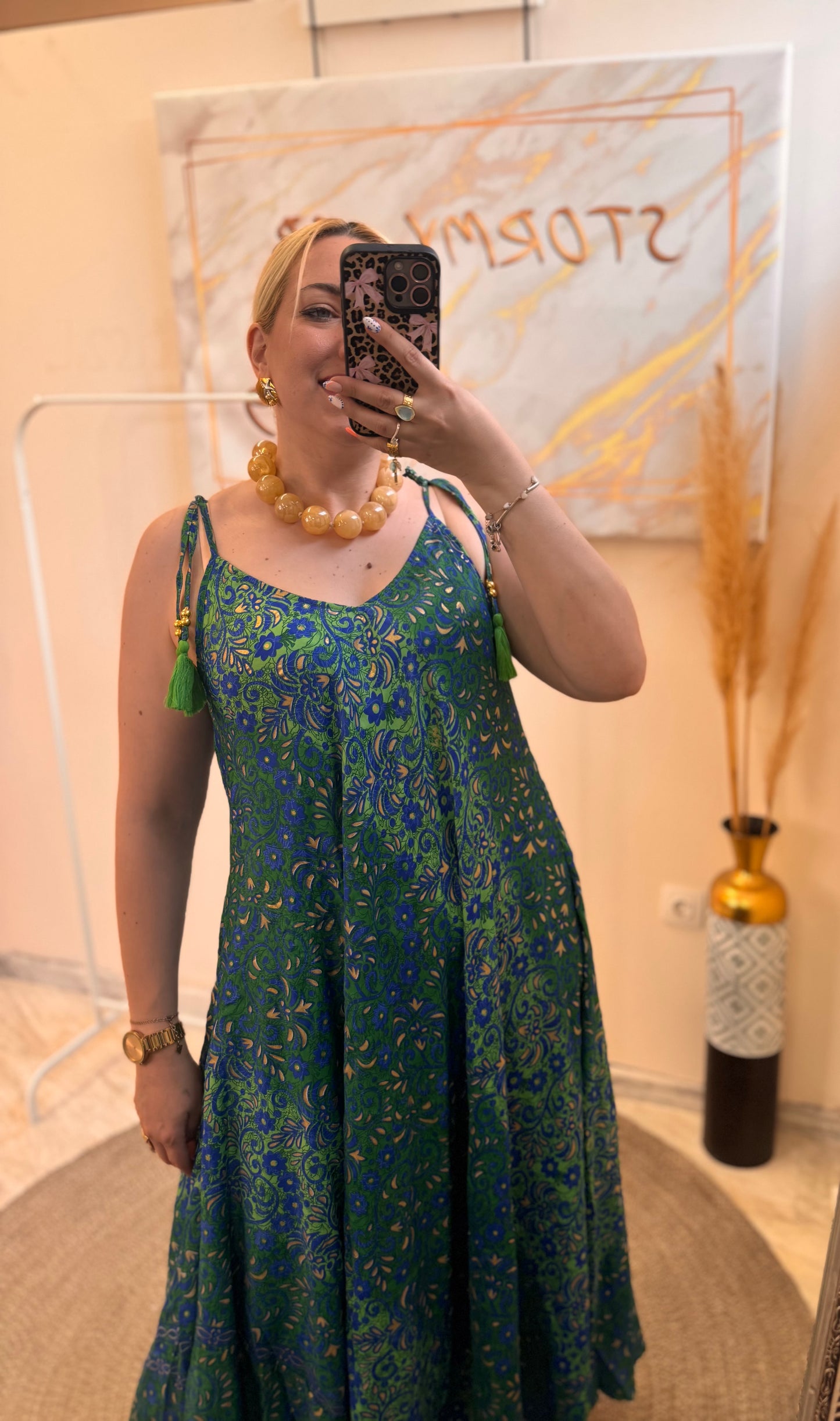 Magic Dress
