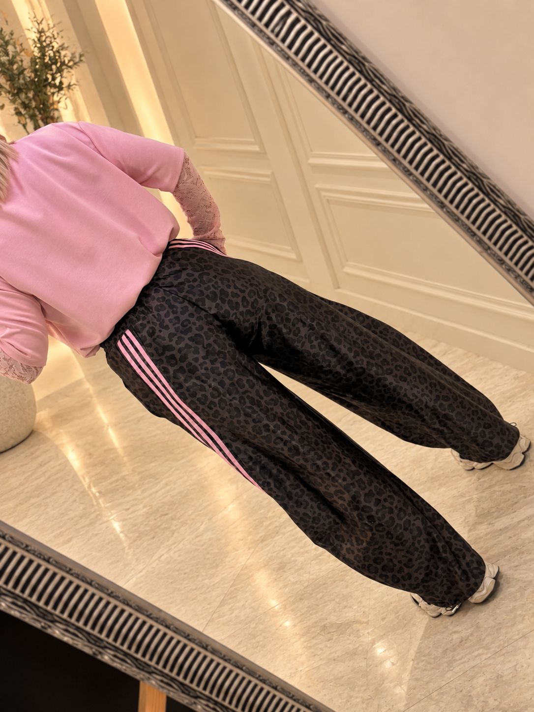 Satin Glow Leopard Pant