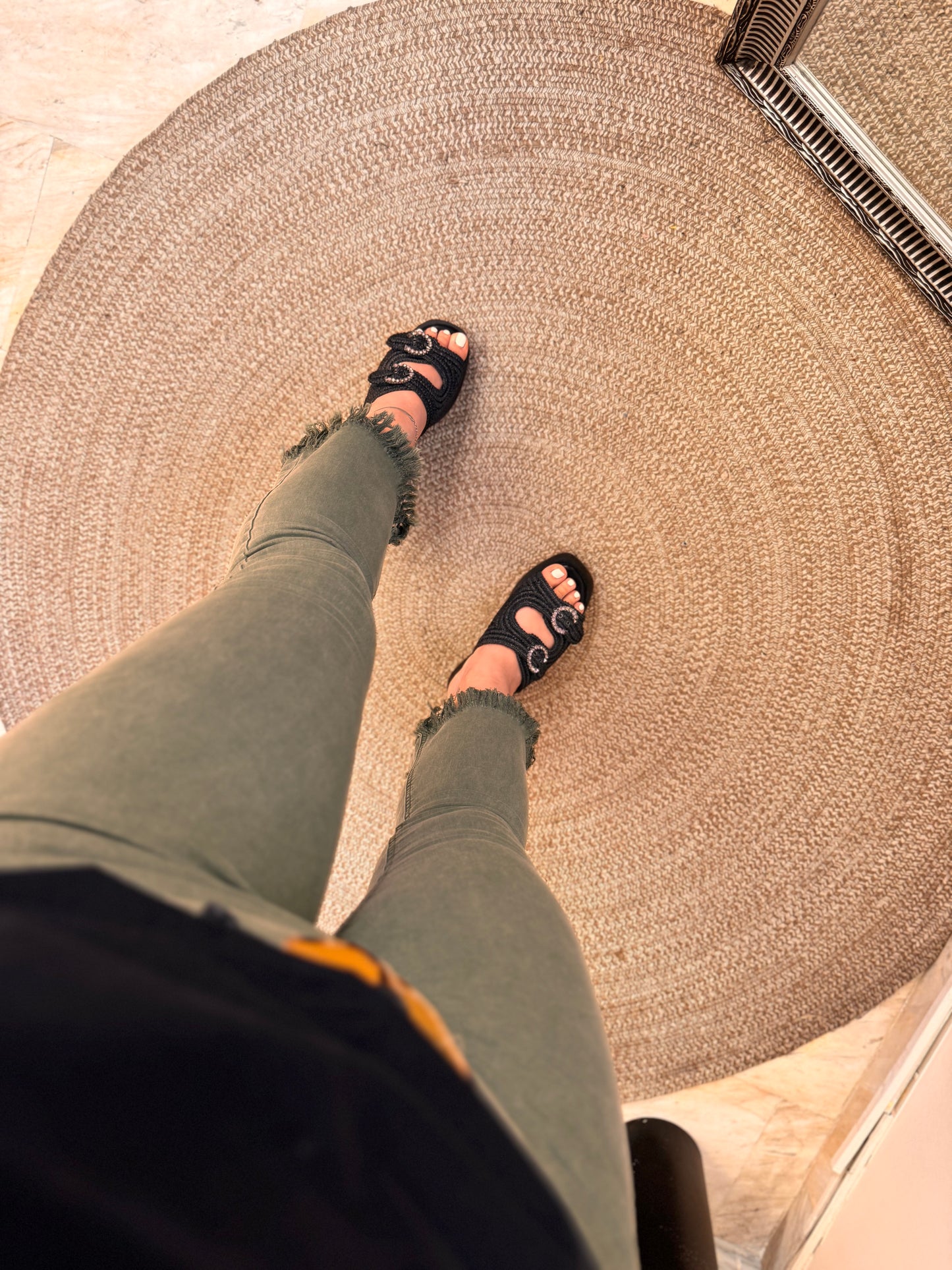 Elina Khaki Elastic Pant