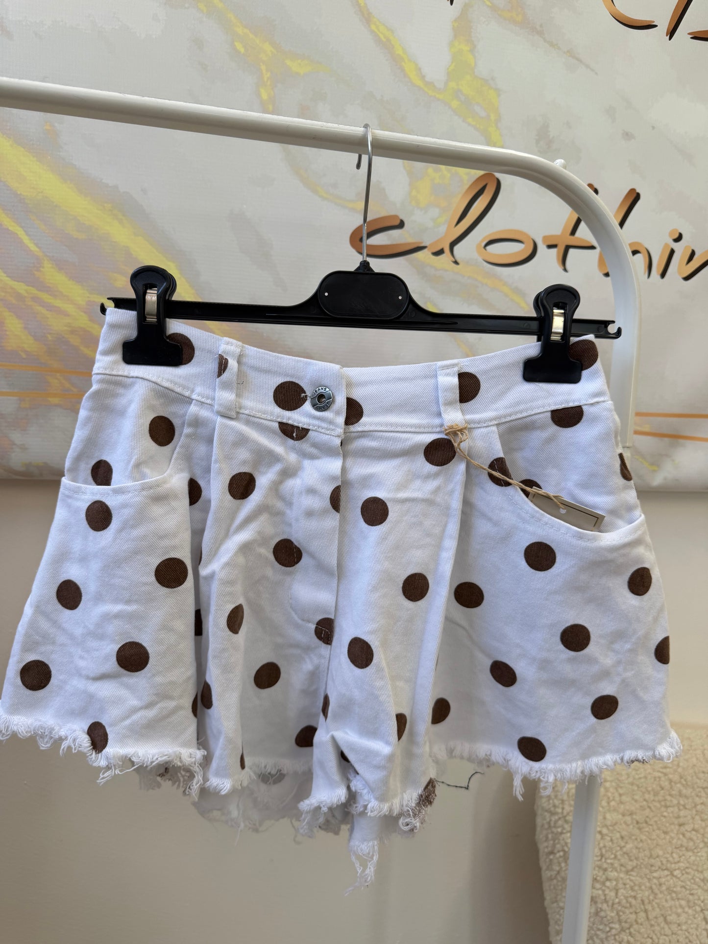 Polka dots shorts
