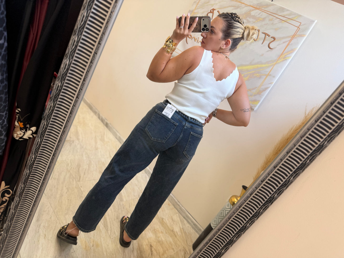Ankle Barrel Jean