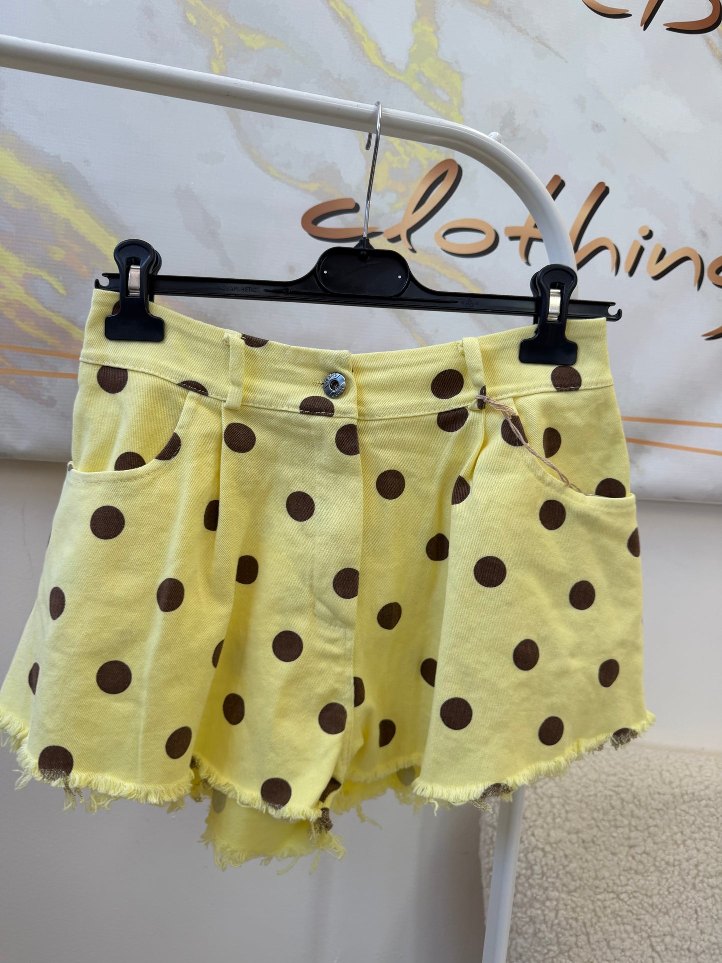 Polka dots shorts