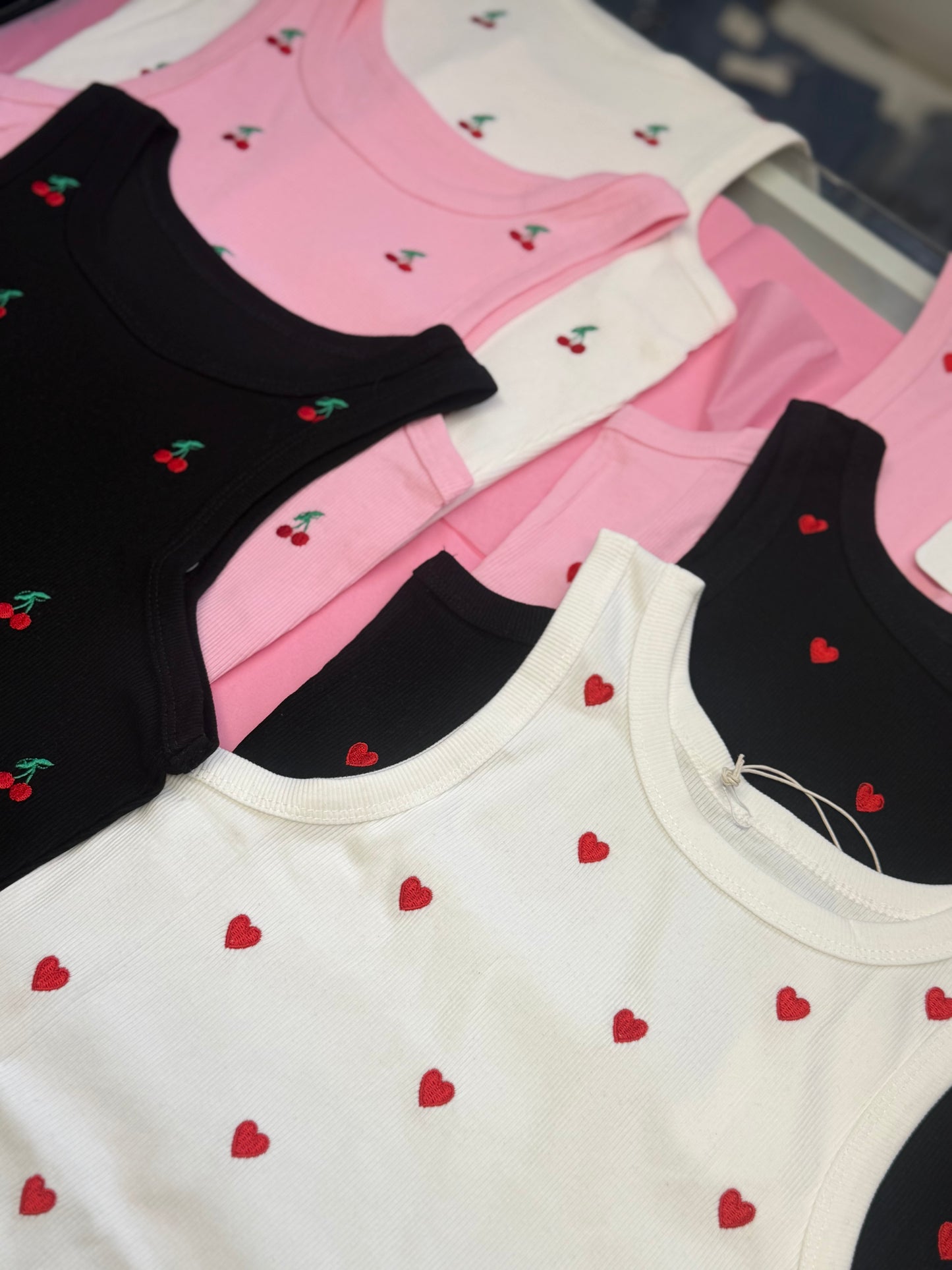 Crop Top Hearts 💕