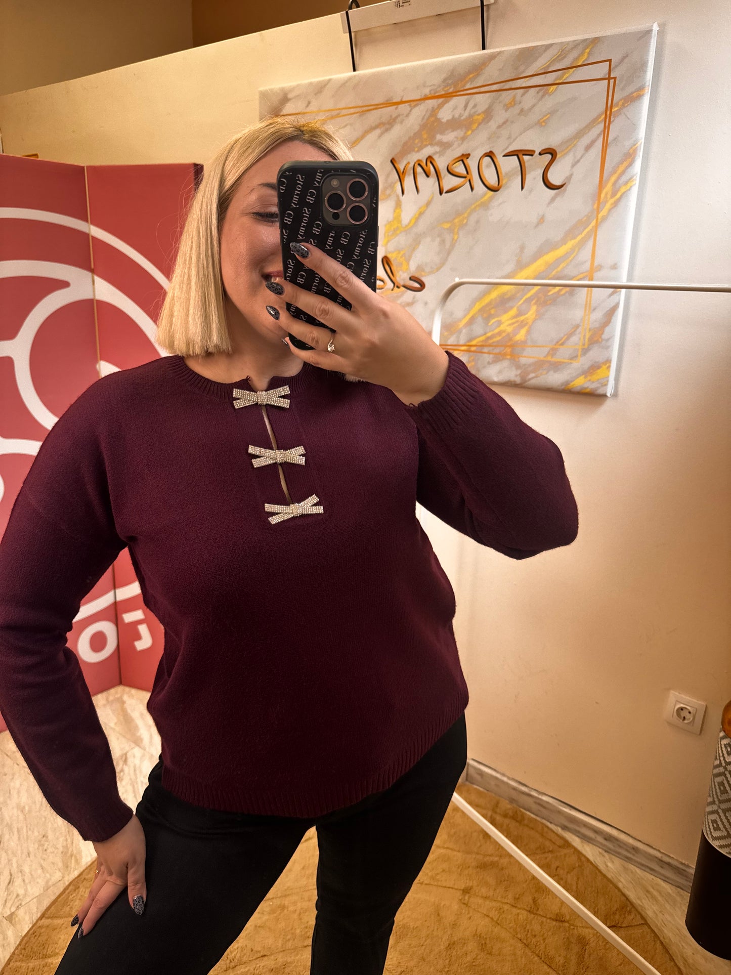 Πλεκτό με φιογκάκια