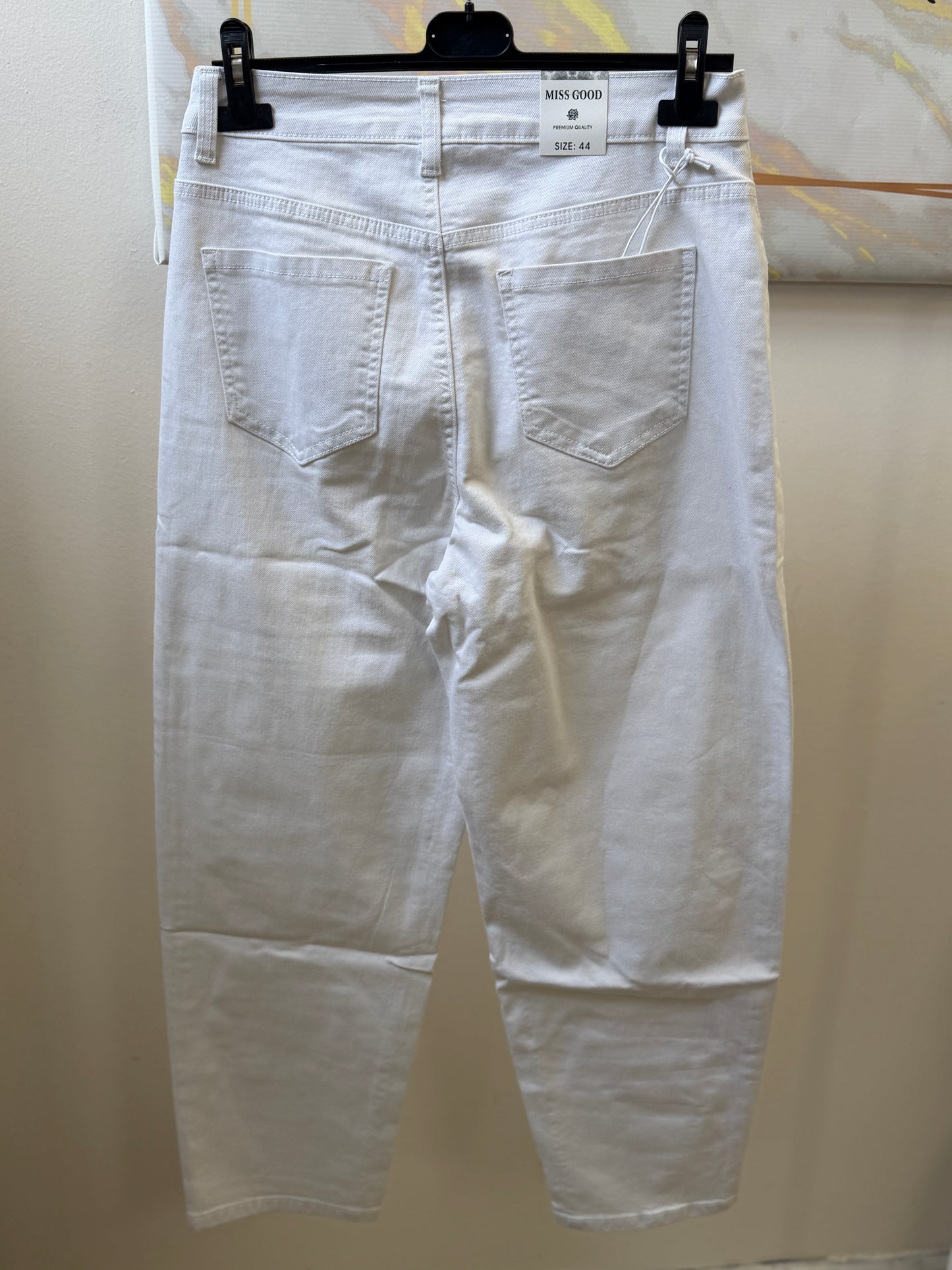Isabella mom fit Jean