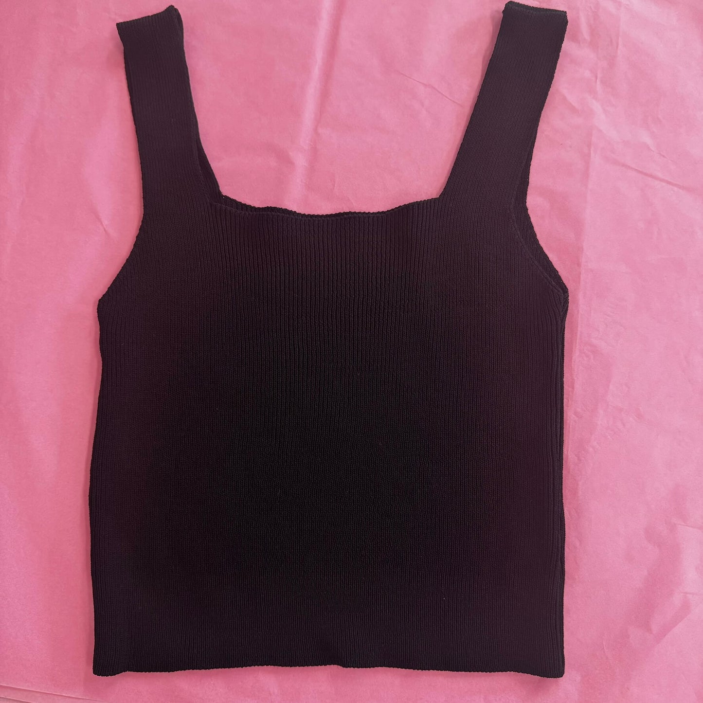 BASIC CROP TOP ΜΕ ΤΕΤΡΑΓΩΝΗ ΛΑΙΜΟΚΟΨΗ